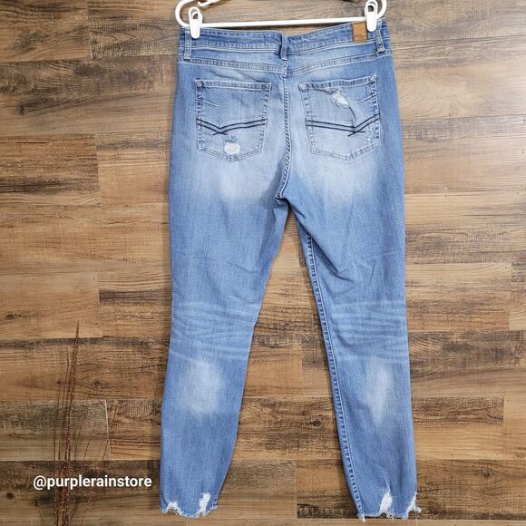 BKE Jeans Size 32 Gabby Curvy Fit Straight High Rise Tummy Control Raw Hem - Picture 2 of 12